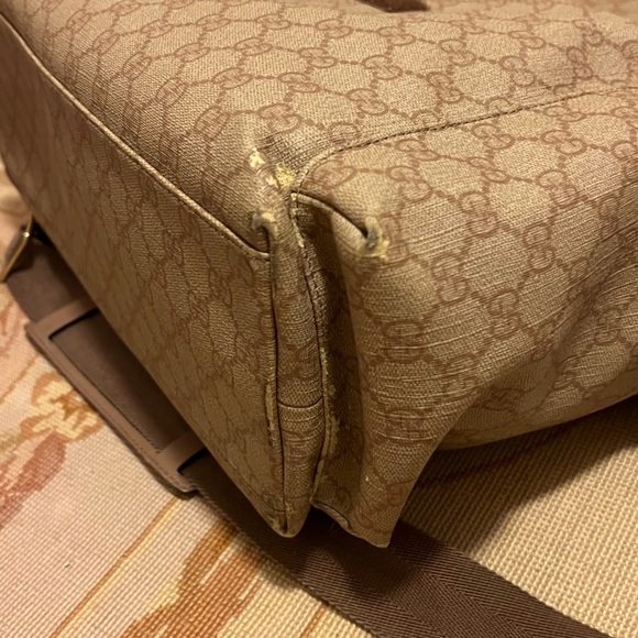 Gucci Supreme Diaper Bag - Picture 15 of 15